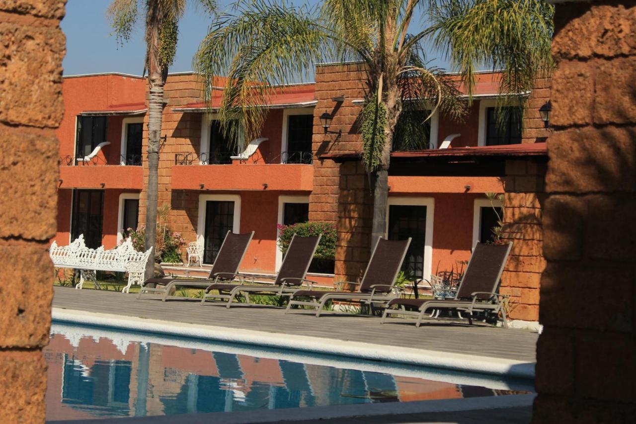 Hotel Meson Del Puente Acámbaro Exteriör bild